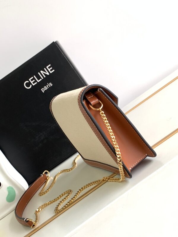 CELINE WALLET ON CHAIN TRIOMPHE