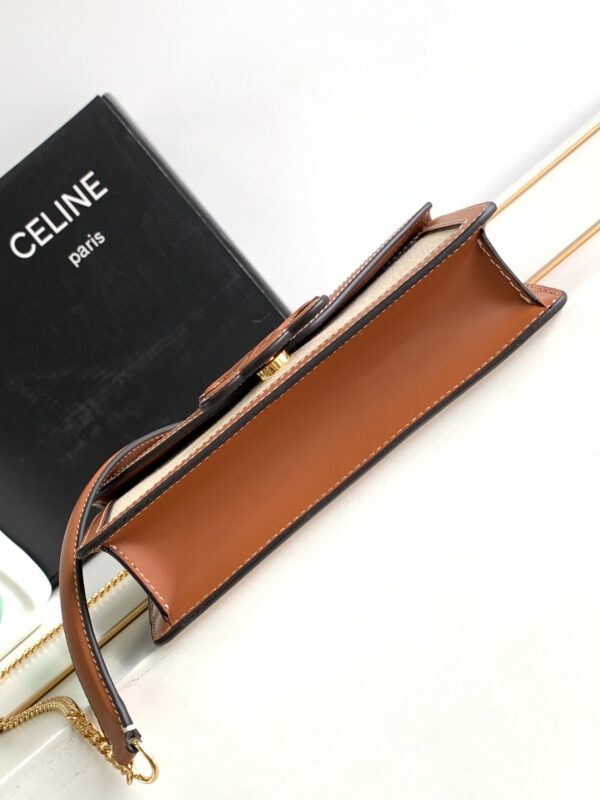 CELINE WALLET ON CHAIN TRIOMPHE