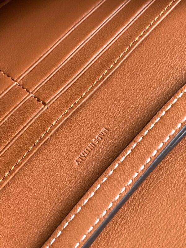 CELINE WALLET ON CHAIN TRIOMPHE