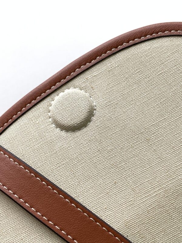 CELINE FOLCO CUIR TRIOMPHE