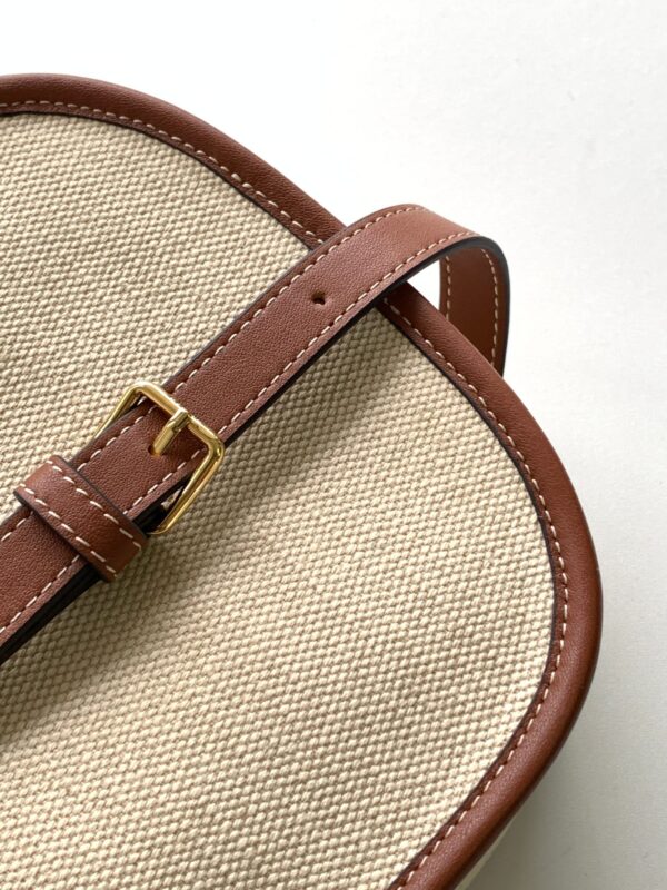 CELINE FOLCO CUIR TRIOMPHE