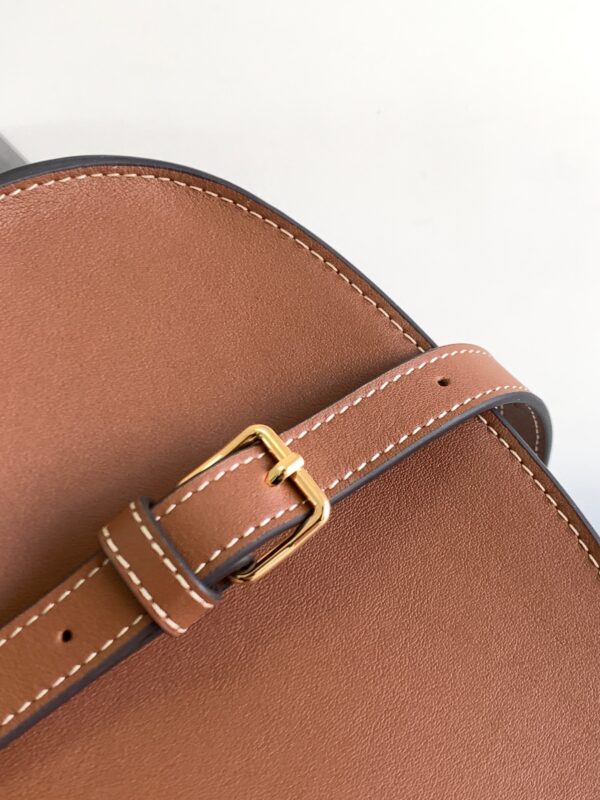 CELINE FOLCO CUIR TRIOMPHE