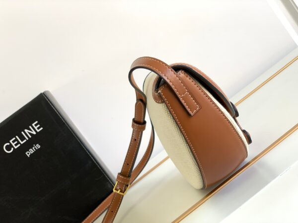 CELINE BESACE CUIR TRIOMPHE