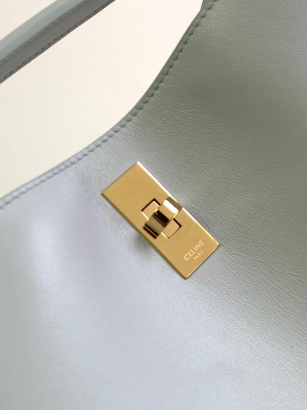 CELINE Bucket 16