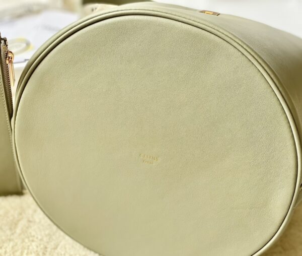 CELINE Bucket 16