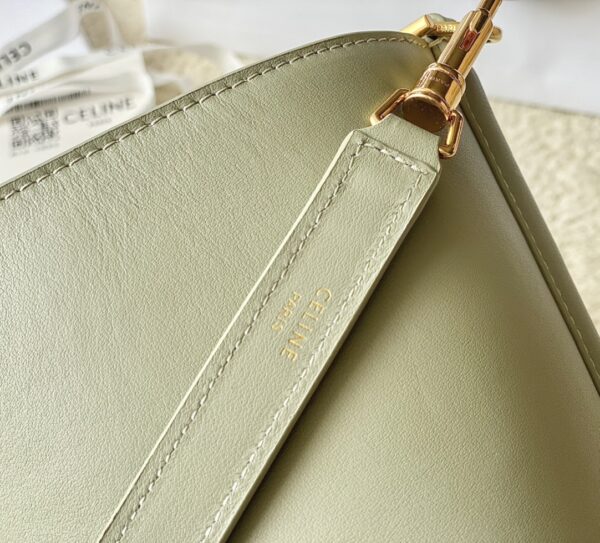 CELINE Bucket 16