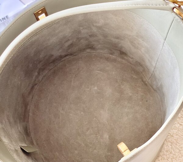CELINE Bucket 16