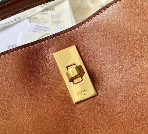 CELINE Bucket 16