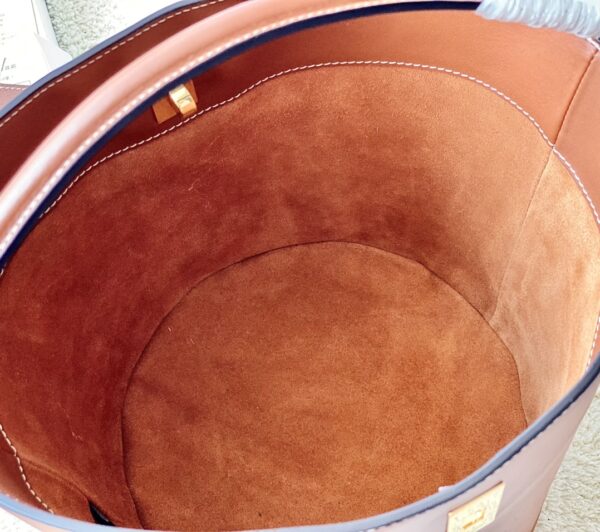 CELINE Bucket 16