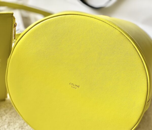CELINE Bucket 16