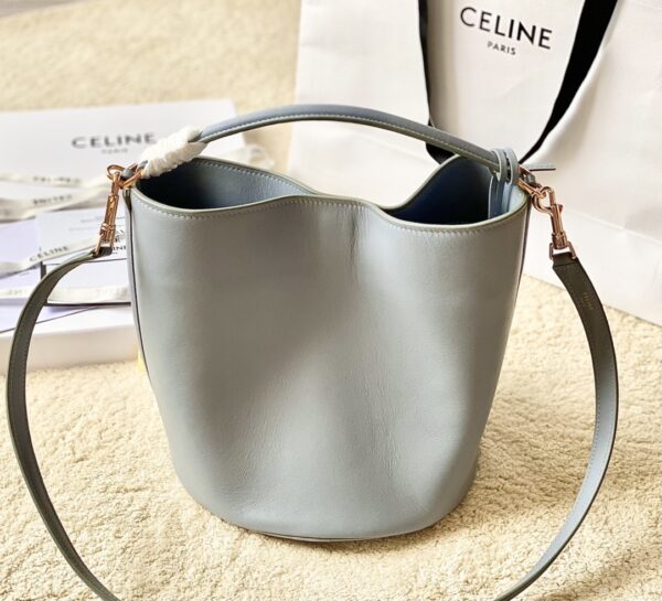 CELINE Bucket 16