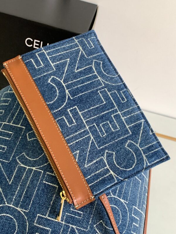 CELINE Bucket 16