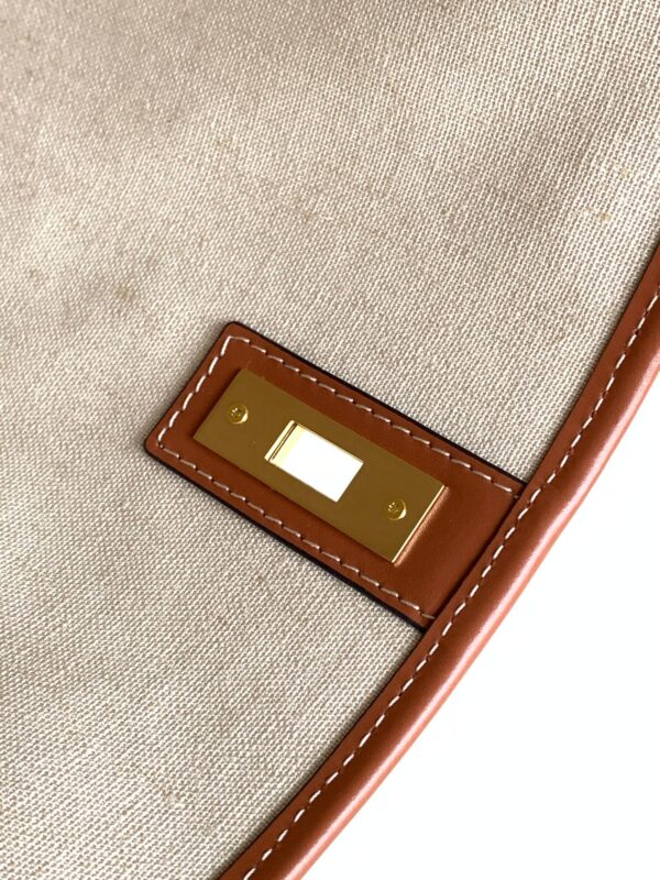 CELINE Bucket 16
