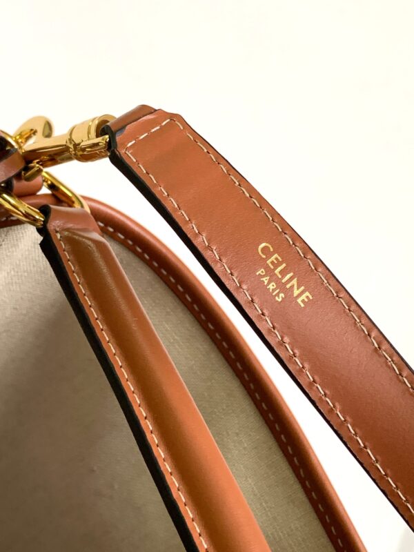 CELINE Bucket 16