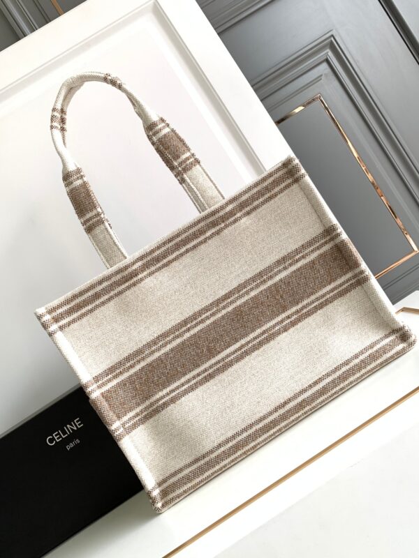 CELINE LARGE CABAS THAIS