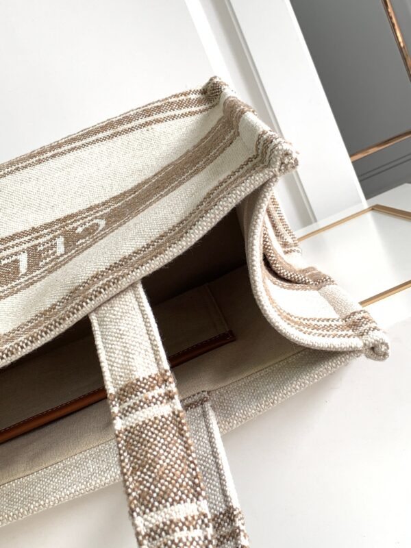CELINE LARGE CABAS THAIS