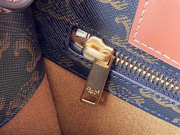 CELINE CABAS TRIOMPHE TOTE