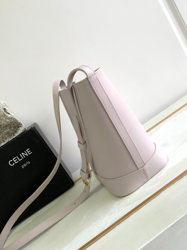 CELINE SMALL BUCKET CUIR TRIOMPHE