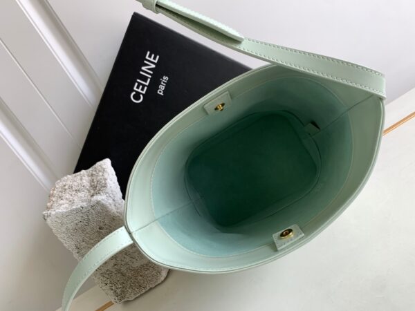 CELINE SMALL BUCKET CUIR TRIOMPHE