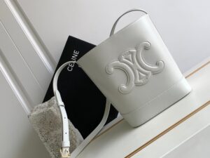 CELINE SMALL BUCKET CUIR TRIOMPHE