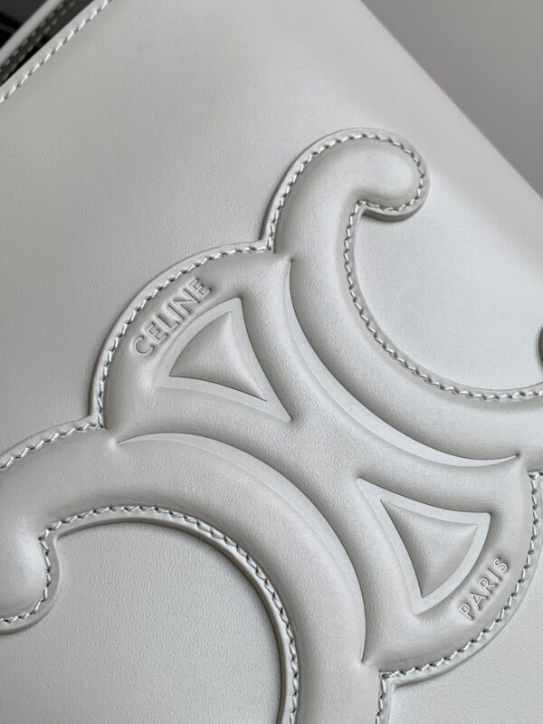 CELINE SMALL BUCKET CUIR TRIOMPHE