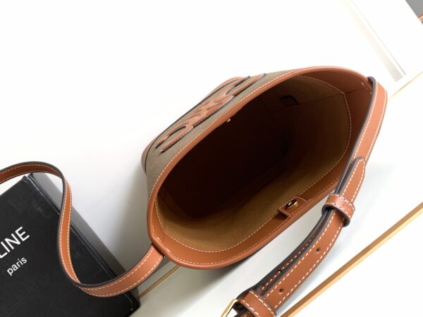 CELINE SMALL BUCKET CUIR TRIOMPHE