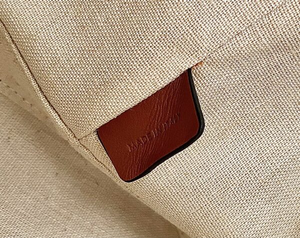 CELINE BUCKET CUIR TRIOMPHE BAG