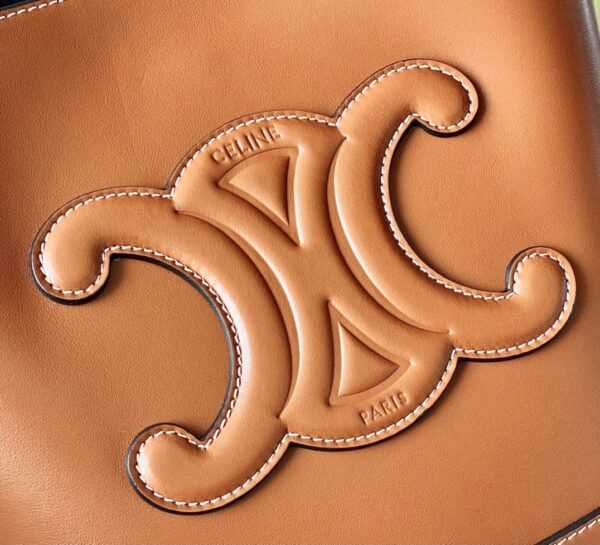CELINE BUCKET CUIR TRIOMPHE BAG