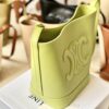 CELINE BUCKET CUIR TRIOMPHE BAG