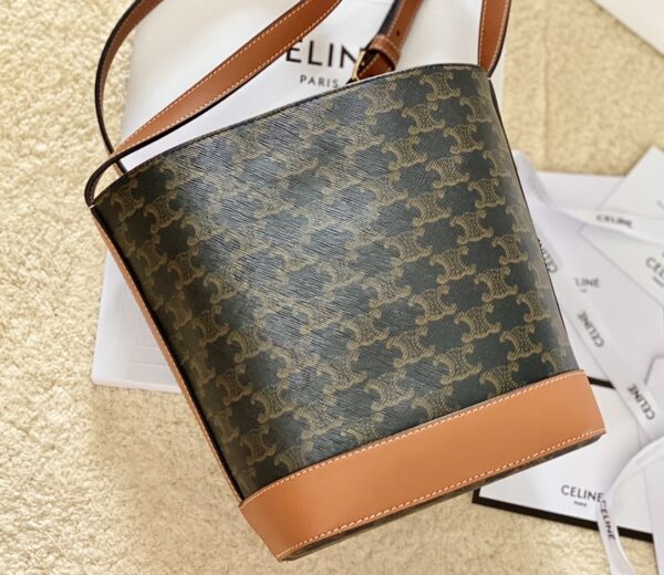 CELINE BUCKET CUIR TRIOMPHE BAG