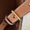 CELINE BUCKET CUIR TRIOMPHE BAG