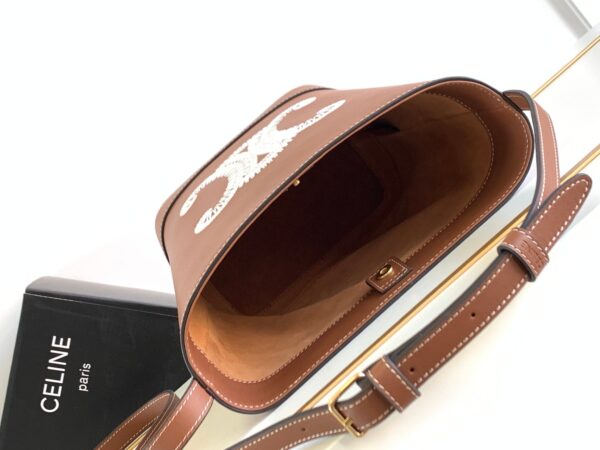 CELINE BUCKET CUIR TRIOMPHE BAG