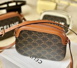 CELINE TRIOMPHE SMALL CAMERA BAG