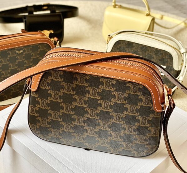 CELINE TRIOMPHE SMALL CAMERA BAG