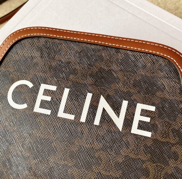 CELINE TRIOMPHE SMALL CAMERA BAG