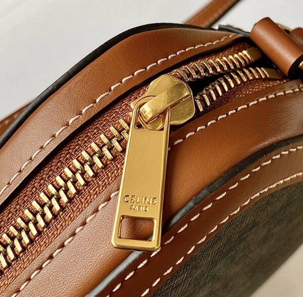 CELINE TRIOMPHE SMALL CAMERA BAG