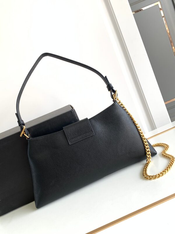 CELINE WILTERN CLUTCH TRIOMPHE SOFT