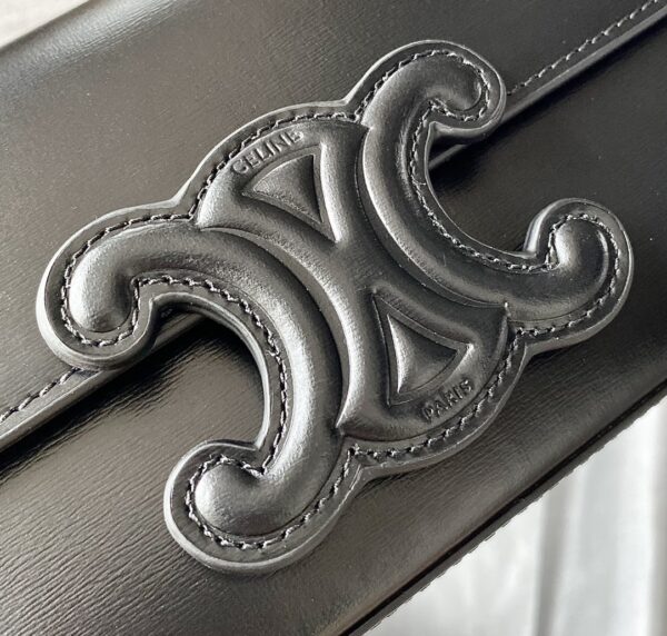 CELINE CUIR TRIOMPHE