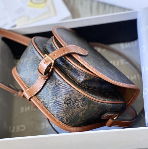 CELINE MEDIUM FOLCO BAG