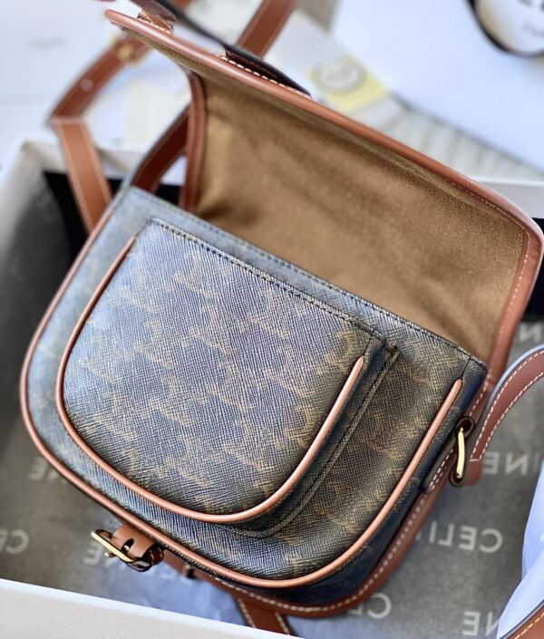 CELINE MEDIUM FOLCO BAG