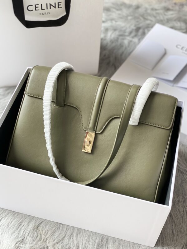 CELINE LARGE SOFT 16 BAG