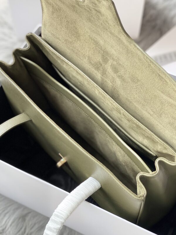 CELINE LARGE SOFT 16 BAG