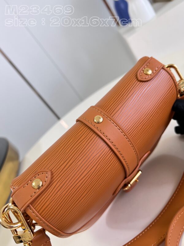 Louis Vuitton Saumur BB