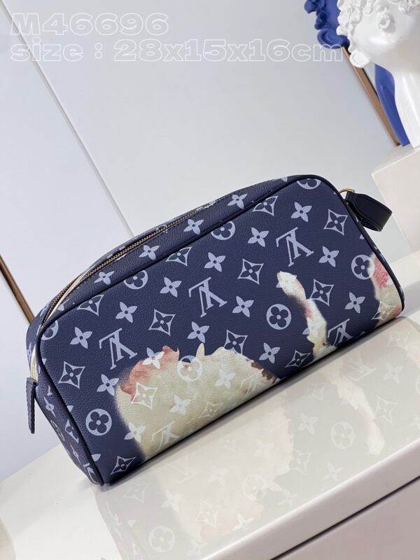 Louis Vuitton Dopp Kit