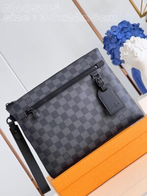 Louis Vuitton Takeoff Pouch