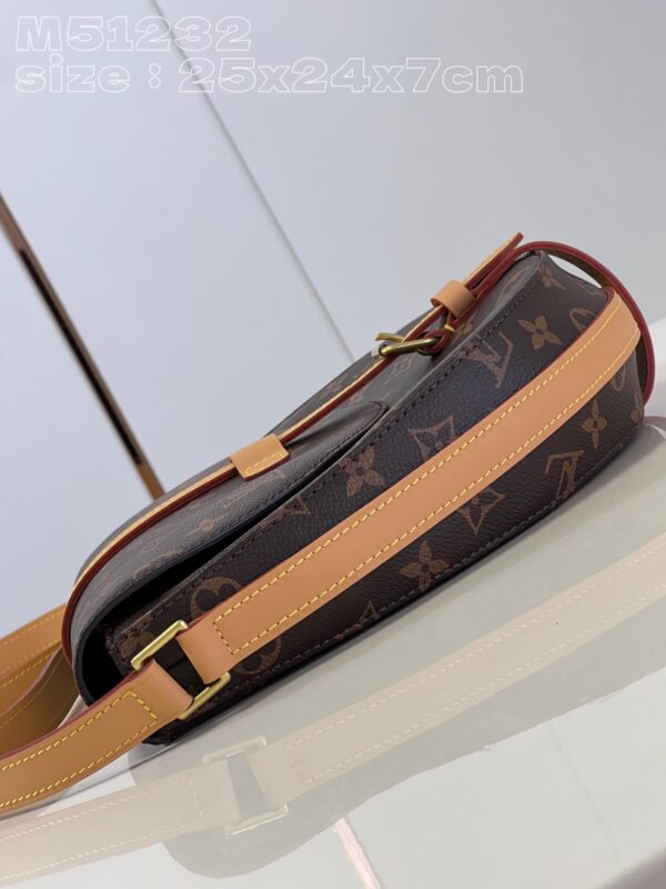 Louis Vuitton GM Chantilly