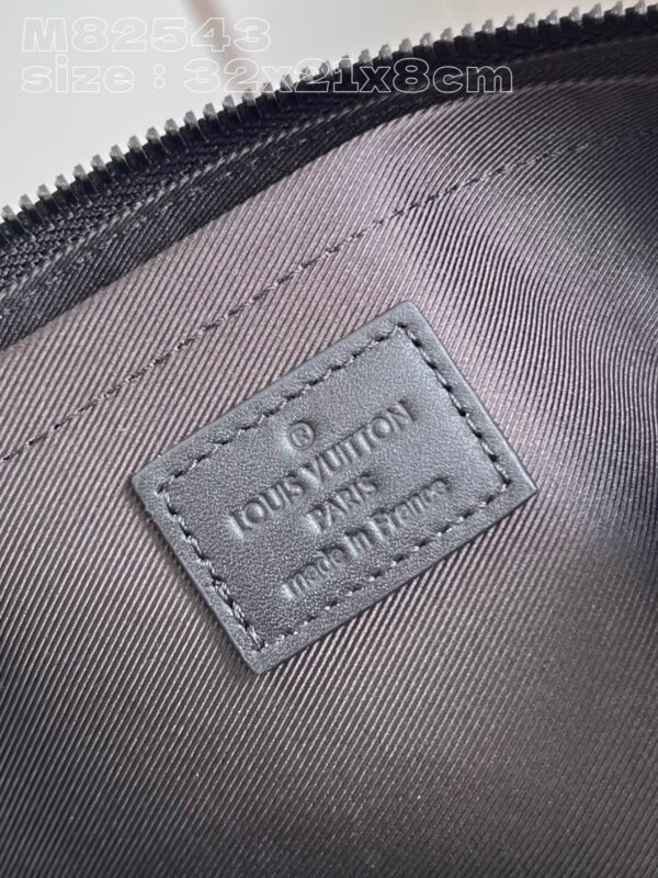 Louis Vuitton Pochette Voyage Souple