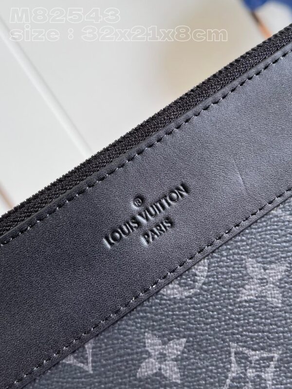 Louis Vuitton Pochette Voyage Souple