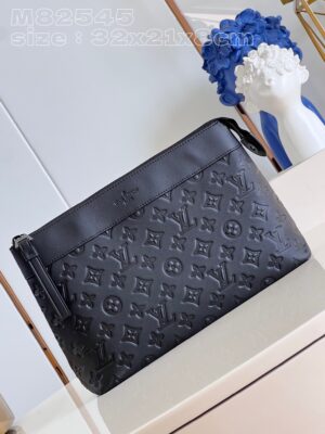Louis Vuitton Pochette Voyage Souple