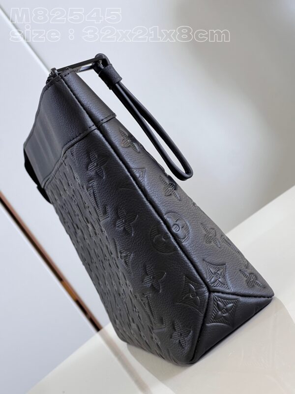Louis Vuitton Pochette Voyage Souple